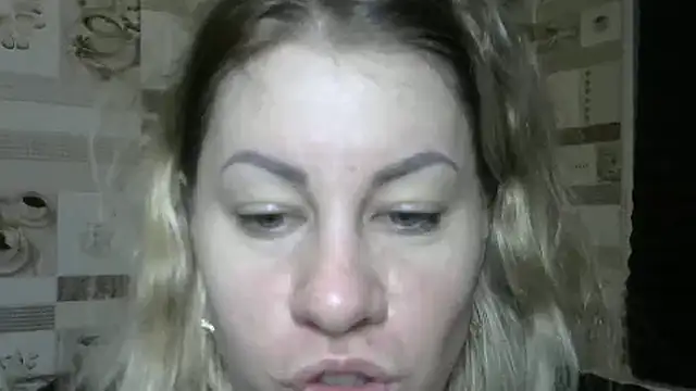 Snapshot of TherestlessKitty chatting on 03.12.25 TherestlessKitty online show from 03.12.25