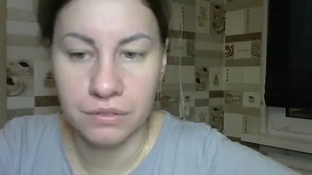 Snapshot of TherestlessKitty chatting on 09.28.25 TherestlessKitty online show from 09.28.25