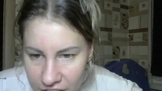 Snapshot of TherestlessKitty chatting on 09.30.25 TherestlessKitty online show from 09.30.25