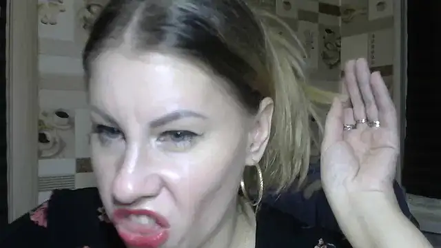 TherestlessKitty online show from 11.22.25