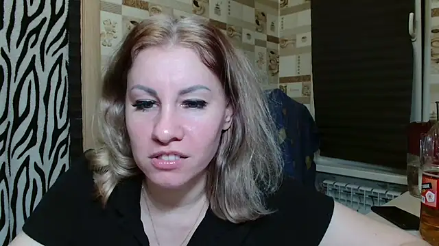 TherestlessKitty online show from 06.25.26