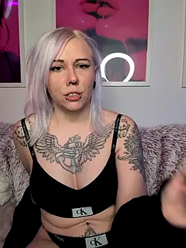 nora the strange online show from 03.31.26