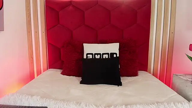Tayzon Foxxx online show from 07.06.26