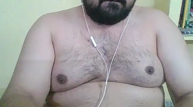 ARYANAVAILABLE online show from 03.17.25