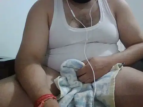 ARYANAVAILABLE online show from 11.14.25