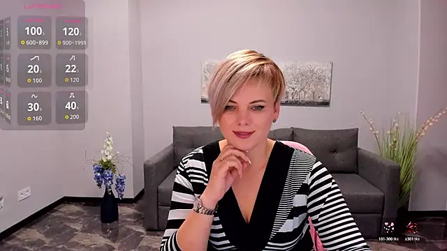 Julia Wilsone online show from 10.25.25