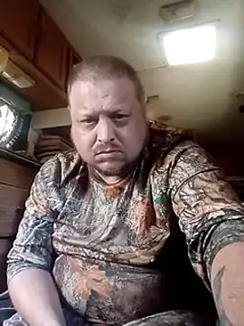 Snapshot of tjmacksjr chatting on 12.03.24 tjmacksjr online show from 12.03.24