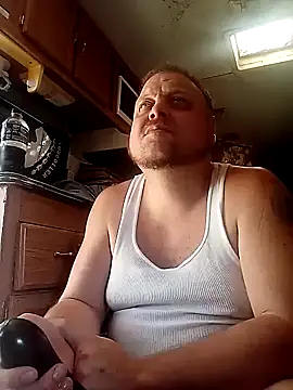 Snapshot of tjmacksjr chatting on 12.18.24 tjmacksjr online show from 12.18.24