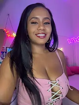 Snapshot of AlisonHoot69 chatting on 05.26.26 AlisonHoot69 online show from 05.26.26