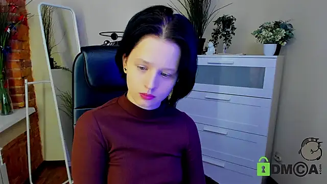 Alina Mills online show from 01.17.25