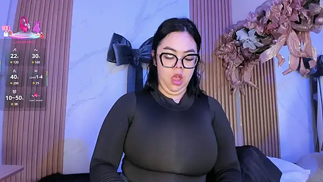 juicy led  online show from 12.22.25