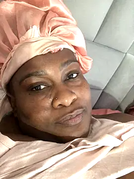 bustytitsxxx online show from 10.27.25