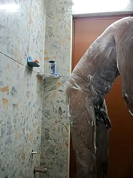 Snapshot of hairy_gun chatting on 03.18.25 hairy gun online show from 03.18.25