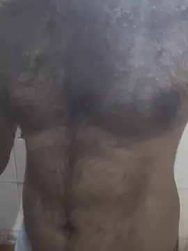 Snapshot of hairy_gun chatting on 10.18.25 hairy gun online show from 10.18.25