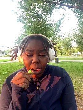 Goddess Nafeesha online show from 09.09.25