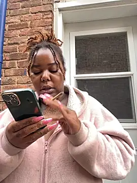 Goddess Nafeesha online show from 10.15.25