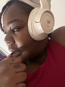 Goddess Nafeesha online show from 10.30.25