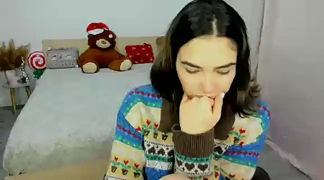 Alexa Dolly12 online show from 12.31.24