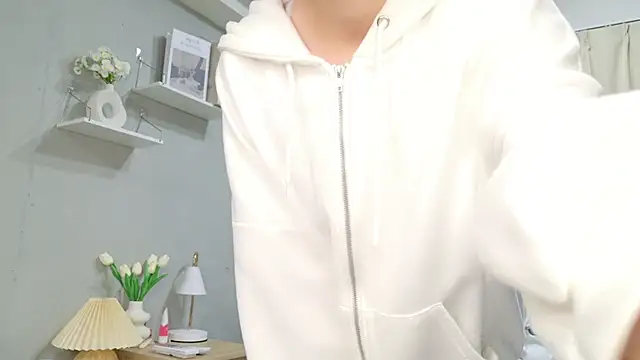 Sayuringo  online show from 12.20.25