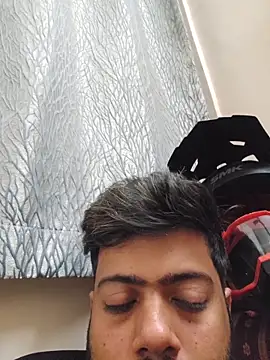 Snapshot of Hornie_small_Dick01 chatting on 02.15.26 Hornie small Dick01 online show from 02.15.26