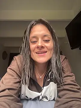 Alice milf  online show from 10.18.25