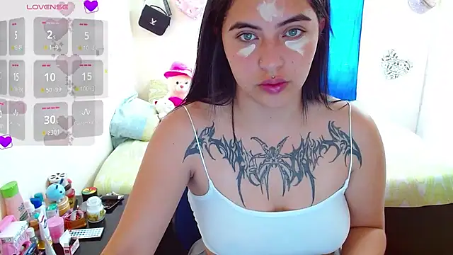  luna torres online show from 09.11.25