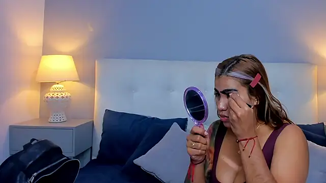 SaraaJhonsonn online show from 10.05.25