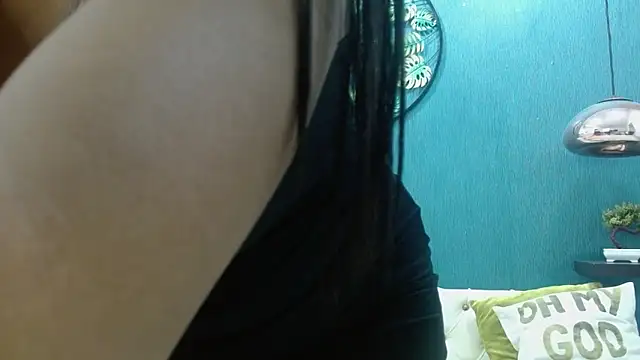 Snapshot of Melikasweetz chatting on 02.11.25 Melikasweetz online show from 02.11.25