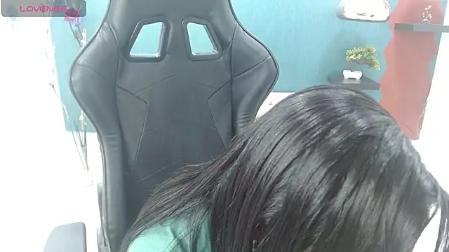 Snapshot of Melikasweetz chatting on 02.12.25 Melikasweetz online show from 02.12.25