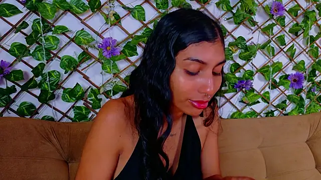 Snapshot of taty_miller chatting on 02.08.26 taty miller online show from 02.08.26