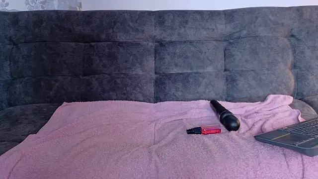 Snapshot of taty_miller chatting on 02.28.26 taty miller online show from 02.28.26