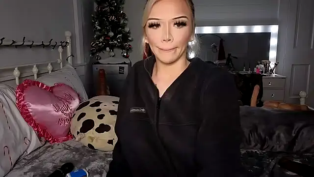 emmagray001 online show from 12.11.24