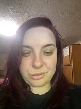 Snapshot of lairarose chatting on 04.26.26 lairarose online show from 04.26.26