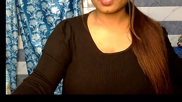 Snapshot of Radhika_Singhaniya chatting on 11.06.25 Radhika Singhaniya online show from 11.06.25