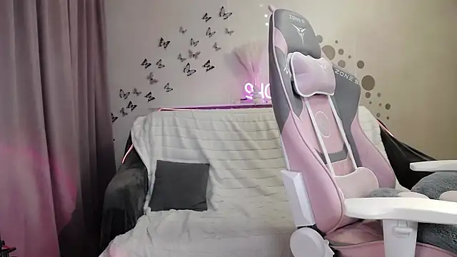 SweetCupcaks online show from 03.13.25