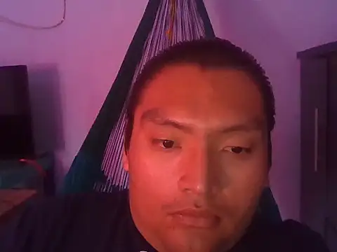 Snapshot of daniel4444Cu chatting on 05.10.26 daniel4444Cu online show from 05.10.26