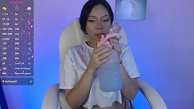 Snapshot of Rou_11 chatting on 03.02.25 Rou 11 online show from 03.02.25