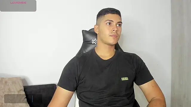 Iamdylan777 online show from 01.30.25