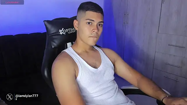 Iamdylan777 online show from 02.11.25