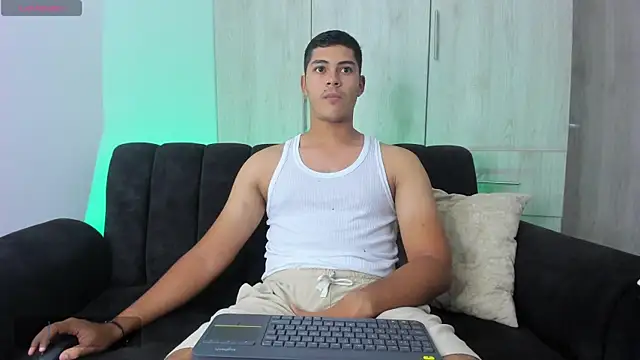 Iamdylan777 online show from 02.26.25