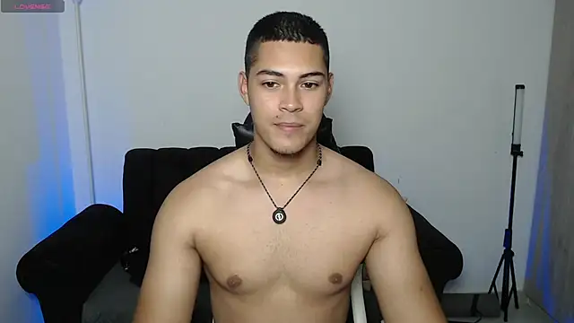 Snapshot of Iamdylan777 chatting on 07.05.26 Iamdylan777 online show from 07.05.26