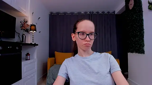 BettyBrowni online show from 03.04.25