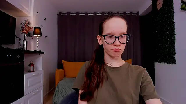 BettyBrowni online show from 03.06.25