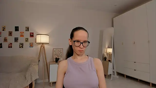 BettyBrowni online show from 03.10.25