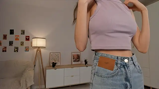 BettyBrowni online show from 03.10.25