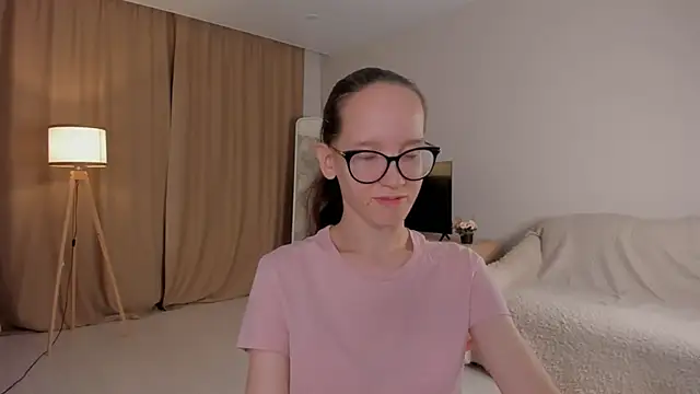 BettyBrowni online show from 10.18.25