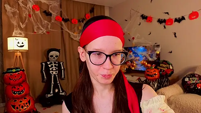 BettyBrowni online show from 10.29.25