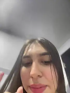 Paola  23 online show from 02.26.25