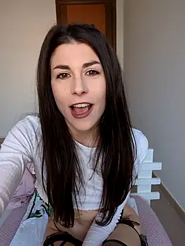 Aisha Moretti online show from 02.22.26