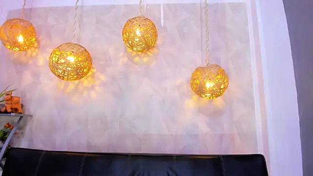 victoria aleia  online show from 02.06.25